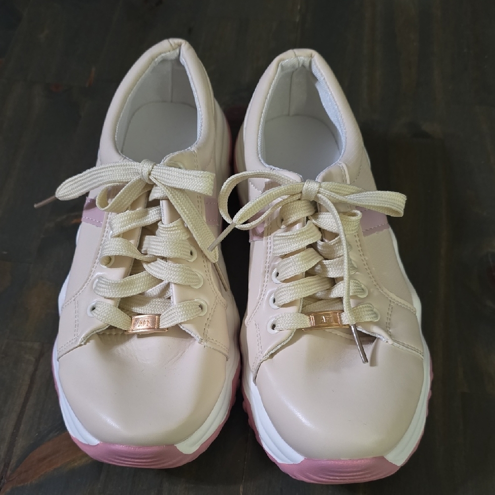 Elegant Beige and Pink Women's Sneakers